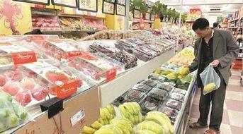 卖水果的群众吃瓜视频,卖瓜群众自食其瓜,趣味横生一幕引网友热议